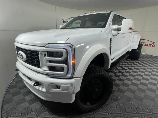 2025 Ford F-450 Lariat