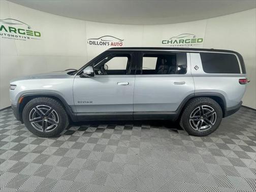 2025 Rivian R1S Adventure