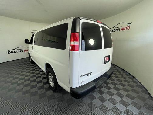 2016 Chevrolet Express 2500 LS