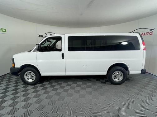 2016 Chevrolet Express 2500 LS