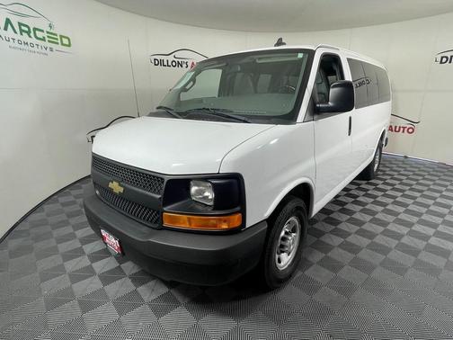 2016 Chevrolet Express 2500 LS