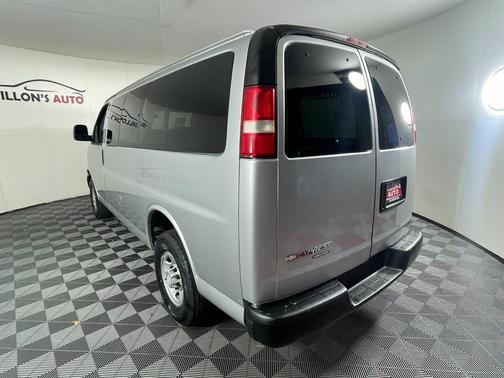 2016 Chevrolet Express 2500 LS