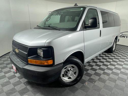 2016 Chevrolet Express 2500 LS