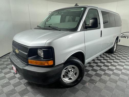 2016 Chevrolet Express 2500 LS