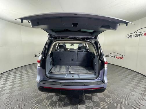 2022 Lincoln Navigator Black Label