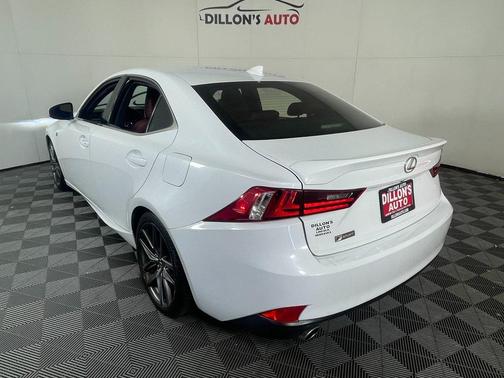 2016 Lexus IS 300 Base