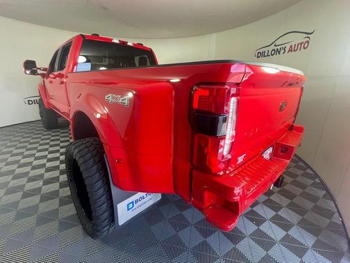 2025 Ford F-450 Lariat