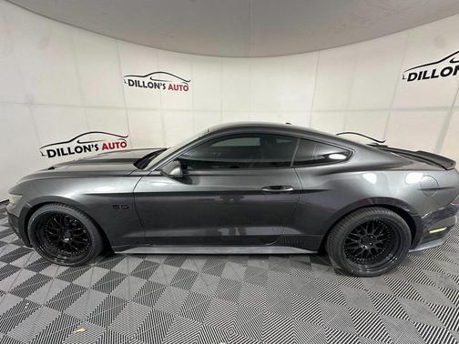 2017 Ford Mustang GT Premium