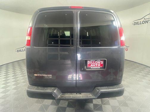 2016 Chevrolet Express 2500 LS