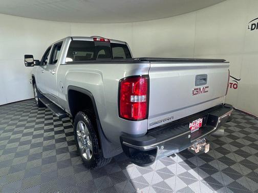 2018 GMC Sierra 2500 SLT