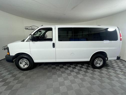 2016 Chevrolet Express 2500 LS