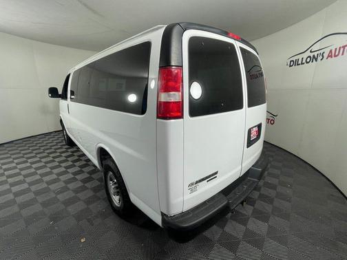 2016 Chevrolet Express 2500 LS