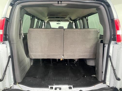 2016 Chevrolet Express 2500 LS