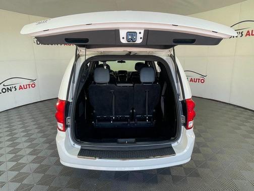 2016 Dodge Grand Caravan R/T