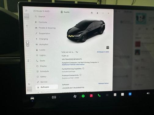 2025 Tesla Model X Long Range