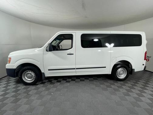 2019 Nissan NV Passenger NV3500 HD S V6