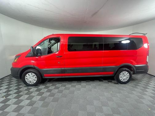 2022 Ford Transit-350 XL