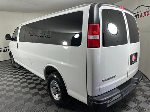 Summit White 2025 Chevrolet Express 3500 RWD 3500 Extended Wheelbase LT