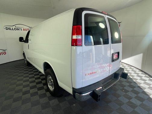 2023 GMC Savana 2500 Work Van