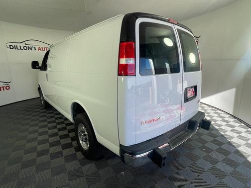 2023 GMC Savana 2500 Work Van