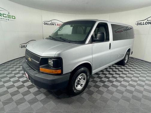 2015 Chevrolet Express 2500 LS