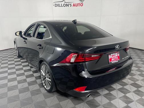 2016 Lexus IS 300 Base
