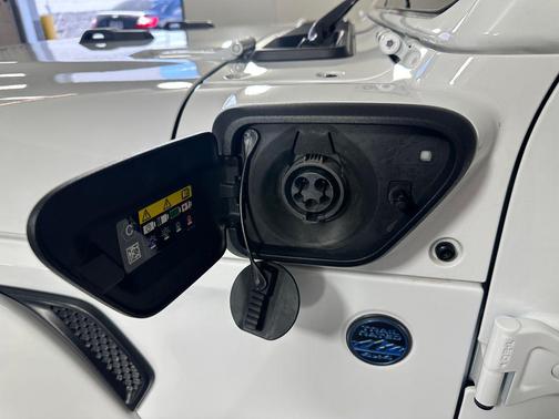 Bright White Clearcoat 2025 Jeep Wrangler 4xe Sahara