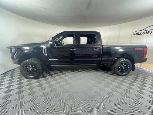 Black Metallic 2022 Ford F-250 Platinum
