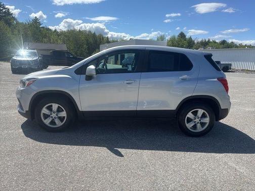 Silver Ice Metallic 2020 Chevrolet Trax LS