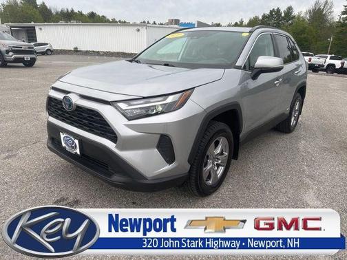 Silver Sky Metallic 2022 Toyota RAV4 Hybrid XLE
