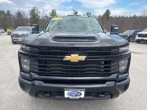 Black 2024 Chevrolet Silverado 2500 Custom