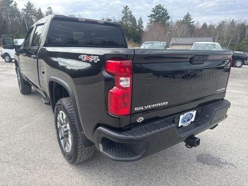 Black 2024 Chevrolet Silverado 2500 Custom