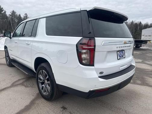 2022 Chevrolet Suburban LT