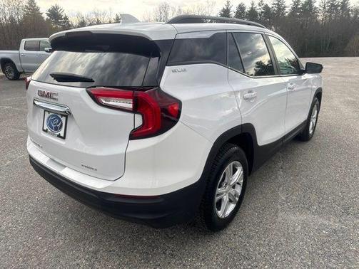 Summit White 2022 GMC Terrain SLE