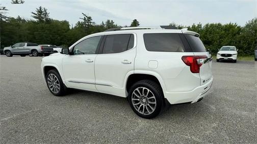 2022 GMC Acadia Denali