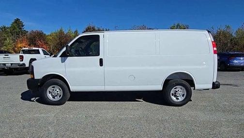 Summit White 2025 Chevrolet Express 2500 Work Van