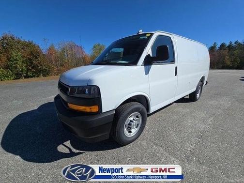 Summit White 2025 Chevrolet Express 2500 Work Van