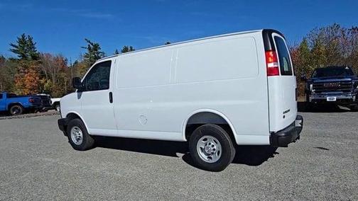 Summit White 2025 Chevrolet Express 2500 Work Van