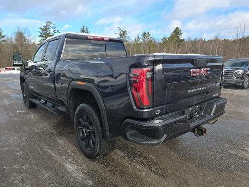 2024 GMC Sierra 2500 AT4