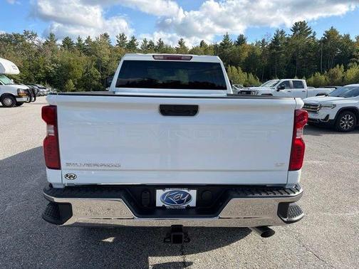 Summit White 2026 Chevrolet Silverado 2500 LT