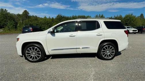2023 GMC Acadia Denali