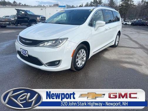 2018 Chrysler Pacifica Touring-L
