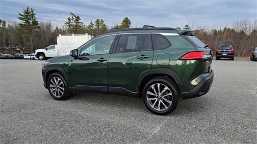 2024 Toyota Corolla Cross XLE