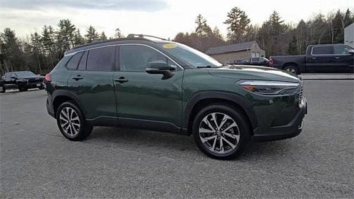 2024 Toyota Corolla Cross XLE