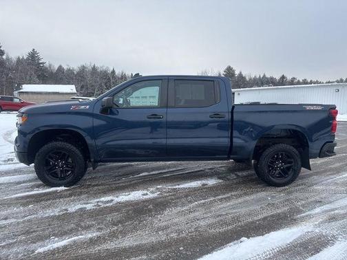2022 Chevrolet Silverado 1500 Custom Trail Boss