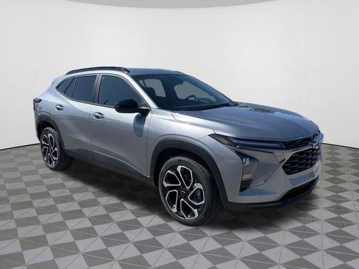 Sterling Gray Metallic 2026 Chevrolet Trax 2RS