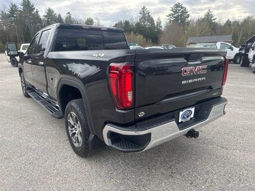 Carbon Black Metallic 2020 GMC Sierra 1500 SLT