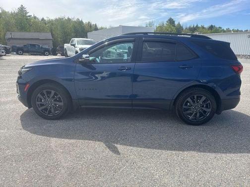 Blue Glow Metallic 2022 Chevrolet Equinox RS