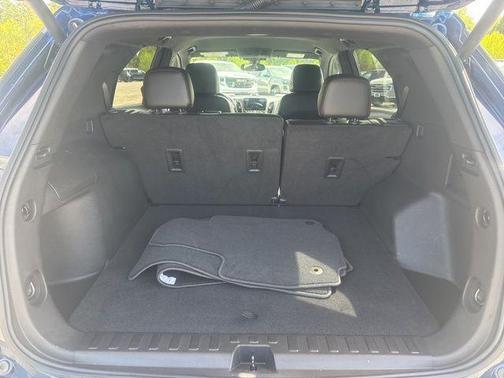 Blue Glow Metallic 2022 Chevrolet Equinox RS