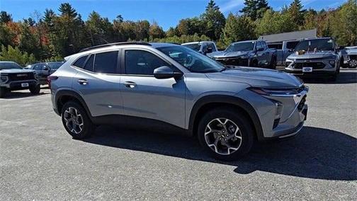 2025 Chevrolet Trax LT